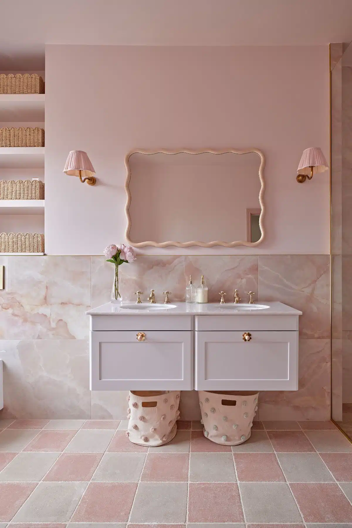 Onyx Is In: The Bathroom Tile Look Everyone’s Talking About