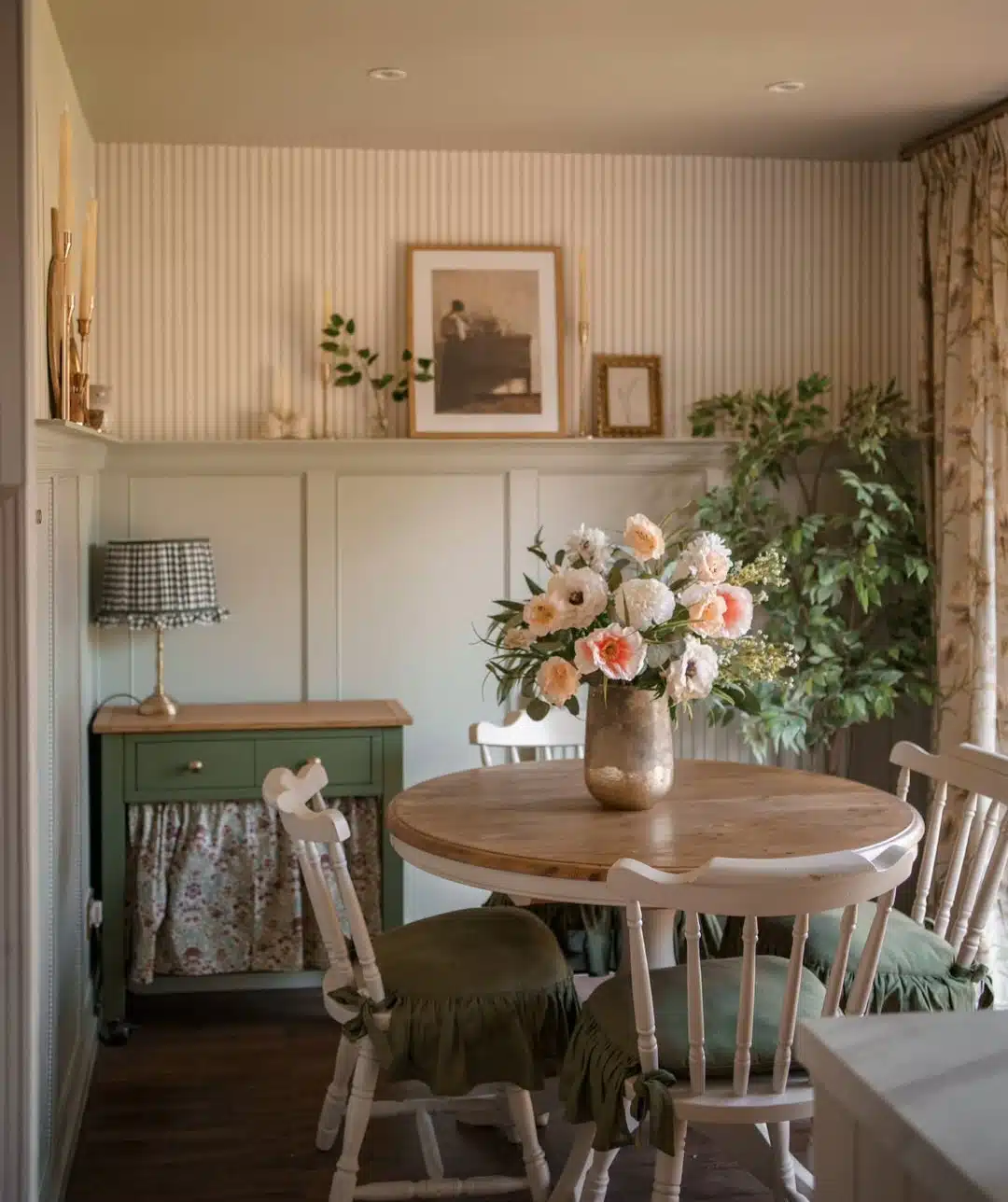 How to Get the Cottagecore Look: 21 Interiors That Get It Spot On How to Get the Cottagecore Look: 21 Interiors That Get It Spot On